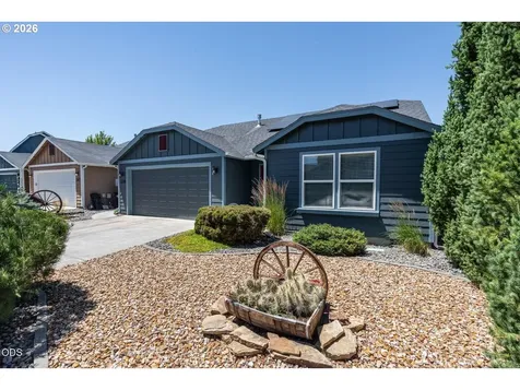 339 SW 33rd Drive Redmond OR 97756
