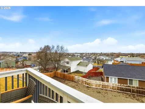 2122 NW Dawn Drive Hermiston OR 97838