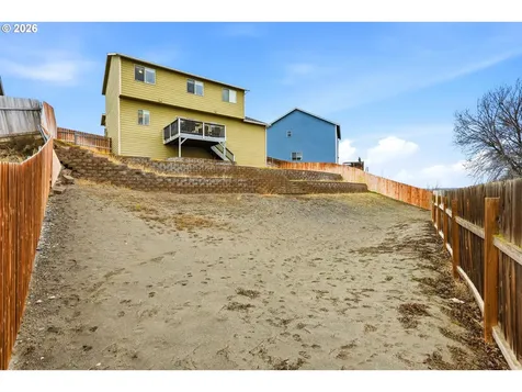 2122 NW Dawn Drive Hermiston OR 97838