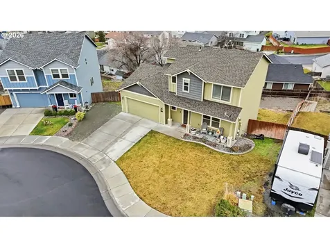 2122 NW Dawn Drive Hermiston OR 97838