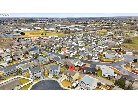 2122 NW Dawn Drive Hermiston OR 97838