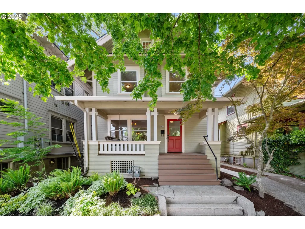 415 SE 28th Avenue Portland OR 97214