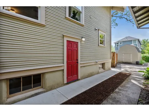 415 SE 28th Avenue Portland OR 97214
