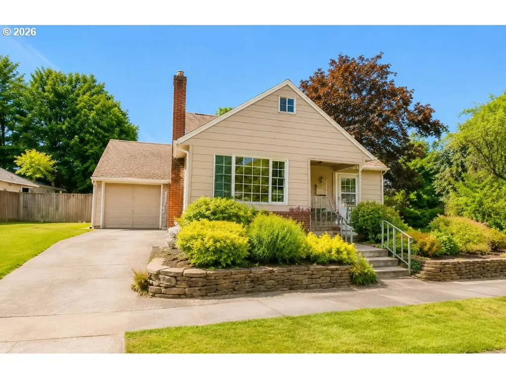 255 W Fairfield Street Gladstone OR 97027