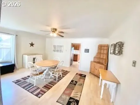 255 W Fairfield Street Gladstone OR 97027
