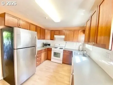 255 W Fairfield Street Gladstone OR 97027