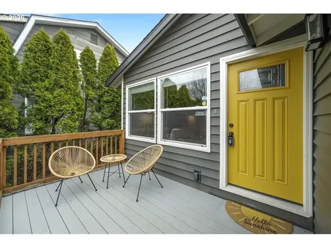 5110 NE Emerson Court Portland OR 97218