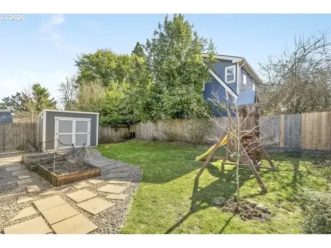 5110 NE Emerson Court Portland OR 97218