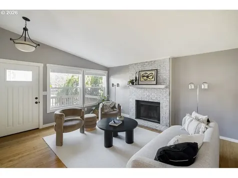 5110 NE Emerson Court Portland OR 97218