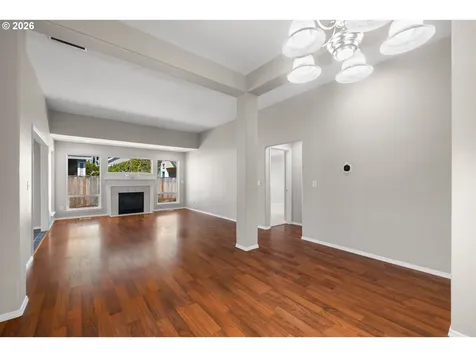 1295 NE Setting Sun Drive Hillsboro OR 97124