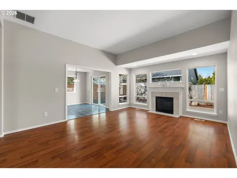1295 NE Setting Sun Drive Hillsboro OR 97124