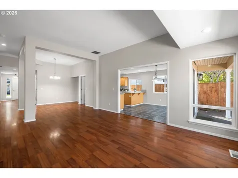 1295 NE Setting Sun Drive Hillsboro OR 97124