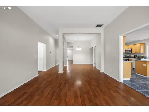 1295 NE Setting Sun Drive Hillsboro OR 97124
