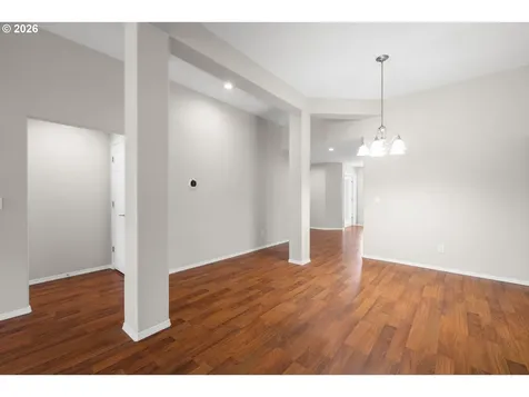 1295 NE Setting Sun Drive Hillsboro OR 97124