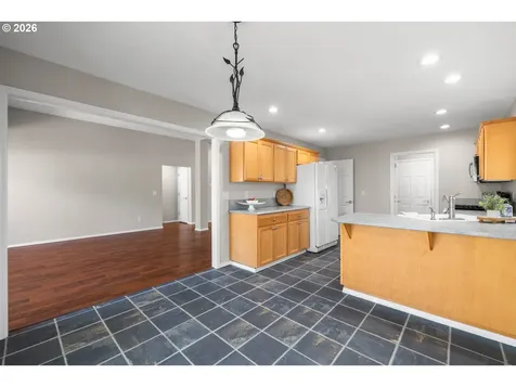 1295 NE Setting Sun Drive Hillsboro OR 97124
