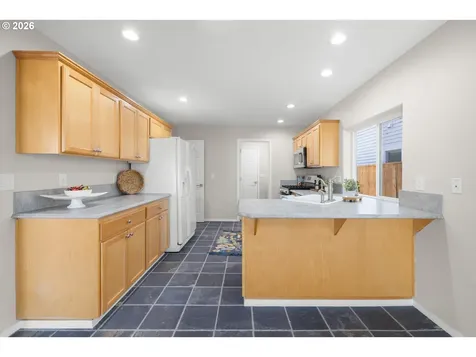 1295 NE Setting Sun Drive Hillsboro OR 97124