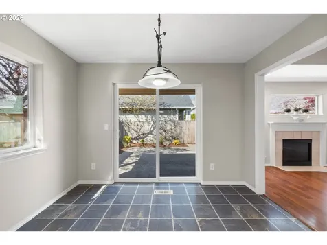 1295 NE Setting Sun Drive Hillsboro OR 97124