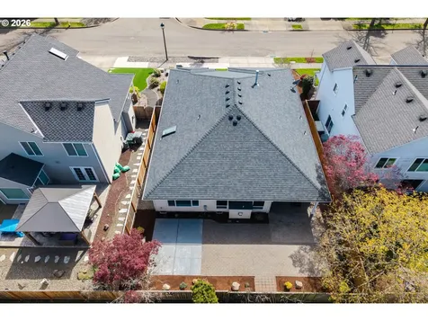 1295 NE Setting Sun Drive Hillsboro OR 97124