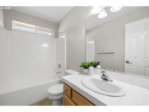 1295 NE Setting Sun Drive Hillsboro OR 97124