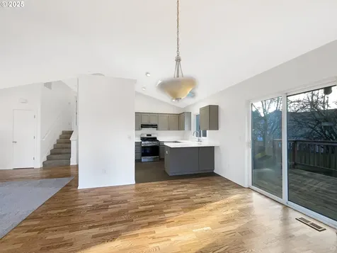 3205 NE 3rd Avenue Hillsboro OR 97124