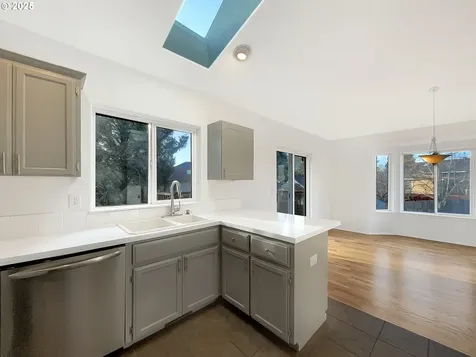 3205 NE 3rd Avenue Hillsboro OR 97124
