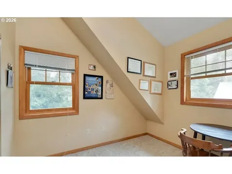16441 S Henrici Road Oregon City OR 97045