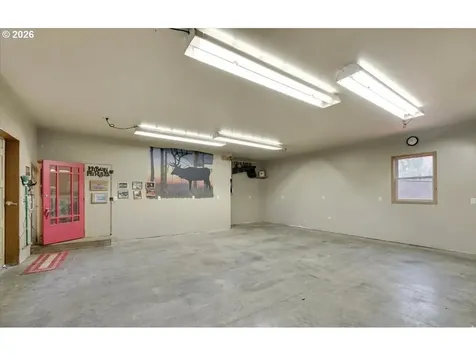 16441 S Henrici Road Oregon City OR 97045