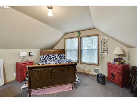 16441 S Henrici Road Oregon City OR 97045