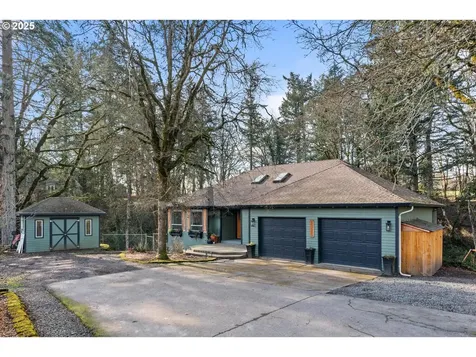 13660 NE Lake Shore Drive Newberg OR 97132