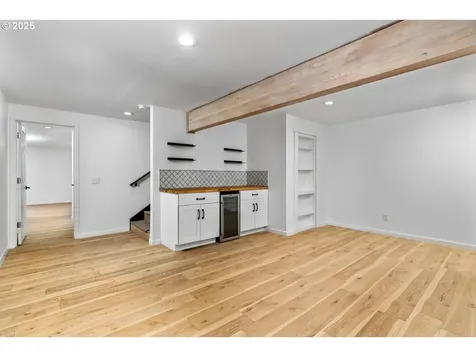 13660 NE Lake Shore Drive Newberg OR 97132