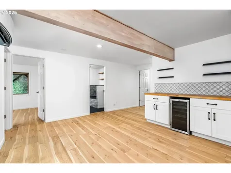 13660 NE Lake Shore Drive Newberg OR 97132