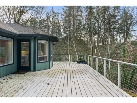 13660 NE Lake Shore Drive Newberg OR 97132