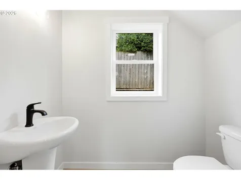 520 S Buxton Street Troutdale OR 97060