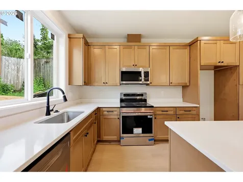 520 S Buxton Street Troutdale OR 97060