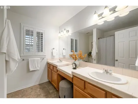 21854 NE Larkspur Lane Fairview OR 97024