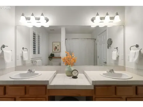 21854 NE Larkspur Lane Fairview OR 97024
