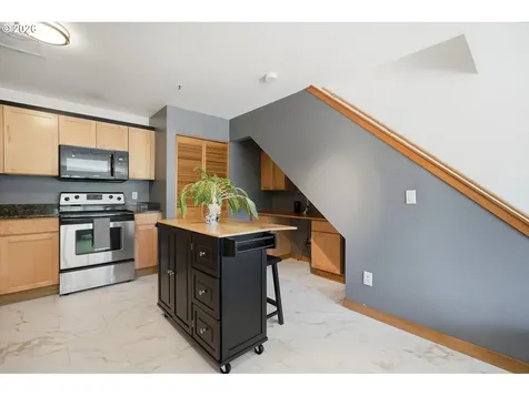606 NW Naito Parkway Portland OR 97209