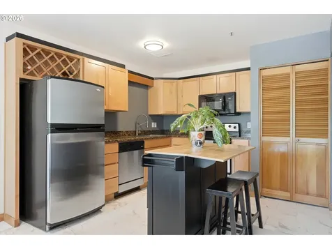 606 NW Naito Parkway Portland OR 97209