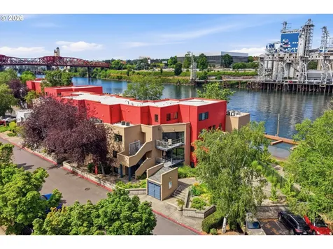 606 NW Naito Parkway Portland OR 97209