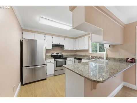 3570 Ash Street North Bend OR 97459