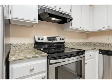 3570 Ash Street North Bend OR 97459