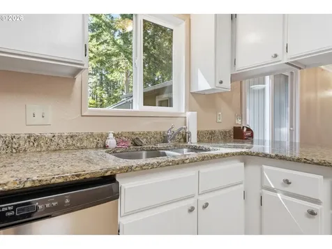 3570 Ash Street North Bend OR 97459