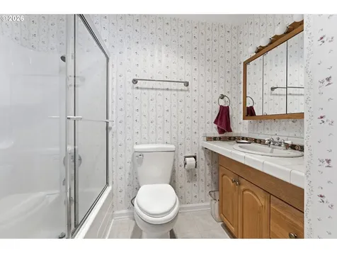 3570 Ash Street North Bend OR 97459