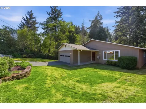 3570 Ash Street North Bend OR 97459