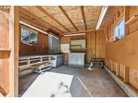 3570 Ash Street North Bend OR 97459