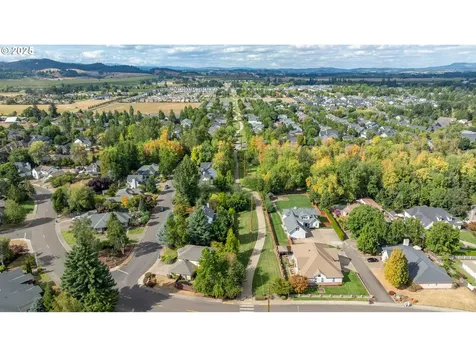 1800 NW Wallace Road Mcminnville OR 97128
