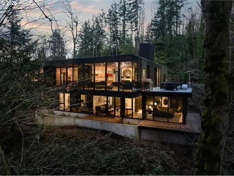 432 NW Royal Boulevard Portland OR 97210