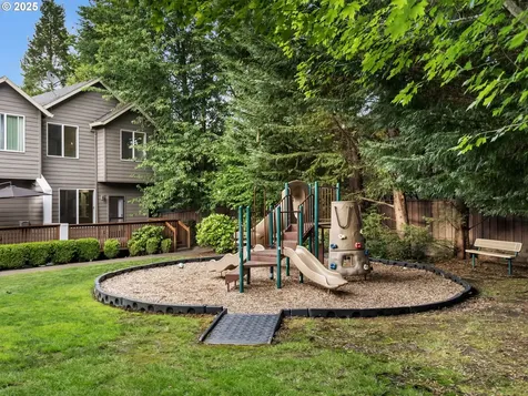 7804 SW Brookline Lane Portland OR 97224