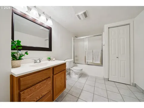 4355 NE 83rd Avenue Portland OR 97220