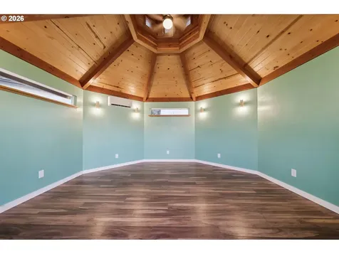 4355 NE 83rd Avenue Portland OR 97220